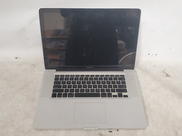 Apple 17" MacBook Pro No HDD Laptop Silver No Backplate